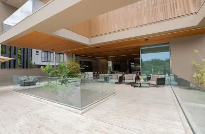 Luxo, Tecnologia e Conforto em Casa Mobiliada com Vista Privilegiada – Alphaville