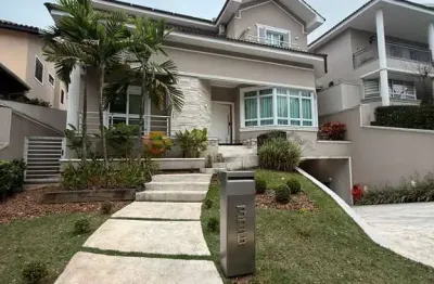 Viva com conforto e estilo – casa de luxo para locação em alphaville