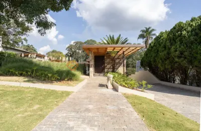 Mansão Exclusiva no Tamboré 1 – Luxo, Conforto e Sofisticação