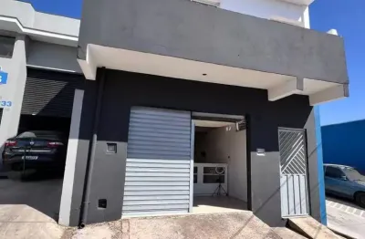 ? sobrado com salão comercial + casa nos fundos – localização perfeita!