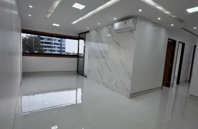 Vendo apto de 94 m² todo reformado com fino acabamento na ponta do farol