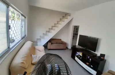 Casa com 3 dormitórios à venda, 199 m² por R$ 490.000 - Vila Valqueire - Rio de Janeiro/RJ
