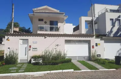 Casa com 4 Quartos à venda, 209 m² por R$ 1.290.000 - Vargem Grande - Rio de Janeiro/RJ