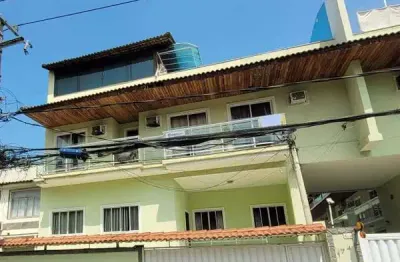 Casa com 3 Quartos à venda,  por R$ 720.000,00 Avalia proposta de permuta como parte do pagamento -
