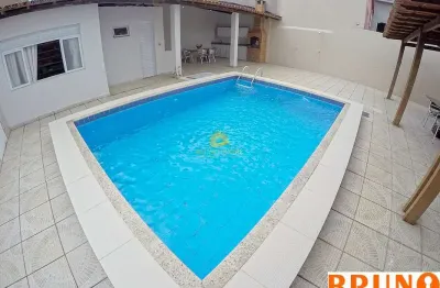 Casa com 3 quartos à venda na Rua Antônio Germano da Silva, 97, Itapebussu, Guarapari por R$ 1.100.000