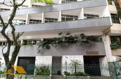 Vendo apartamento no centro com 3 quartos mais dependência completa e garagem