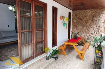 Casa à venda em nova friburgo, nova suíça, com 3 quartos, 128m²