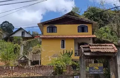Vendo casa em varginha com terreno 470 mts² e 125 mts² de edificação