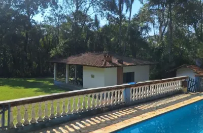 Sitio com 21000 m², fácil acesso, 40 minutos de sp05 quartos,