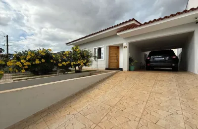 Casa com 2 quartos à venda na rua mário lima dos santos, 260, estrela, ponta grossa, 91 m2 por r$ 470.000