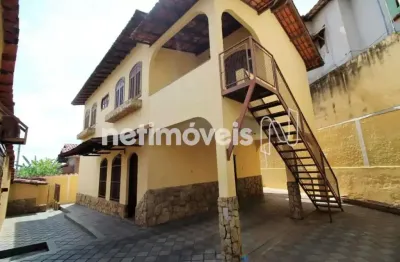 Casa com 4 quartos para alugar em Cachoeirinha, Belo Horizonte 
