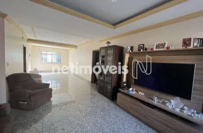 Casa com 6 quartos à venda no Nova Floresta, Belo Horizonte 