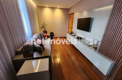 Apartamento com 3 quartos à venda na Rua São Joaquim, Sagrada Família, Belo Horizonte