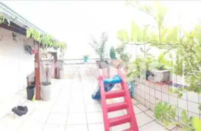 Cobertura à Venda no Sagrada Família - 4 Quartos 2 Vagas de Garagem