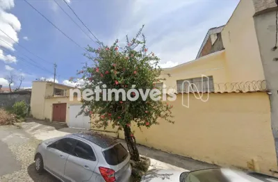 Casa com 7 quartos à venda na Santa Cruz, Belo Horizonte 