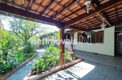 Excelente casa de dois andares à venda no bairro sagrada família - belo horizonte/mg