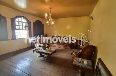 Casa com 4 quartos para alugar na Cidade Nova, Belo Horizonte 