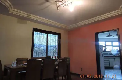 Casa com 4 quartos à venda no Fernão Dias, Belo Horizonte 