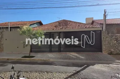 Casa Bairro Santa Inês 4 qts 3 salas 4 garagens piscina !! Impecável !!