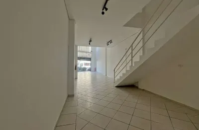 Loja/Sala Térrea para Locação no bairro Centro em Bento Gonçalves, RS