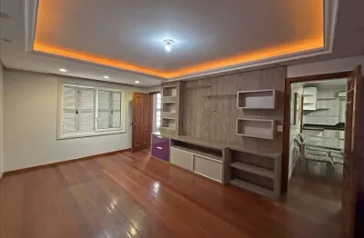 Casa com 3 quartos para Locação no bairro Universitário em Bento Gonçalves, RS