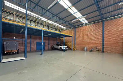 Barracão / Galpão / Depósito para alugar no São João, Bento Gonçalves 