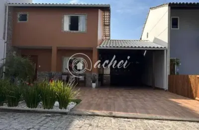 Casa em condomínio 4/4mobiliada para locação no bairro miragem