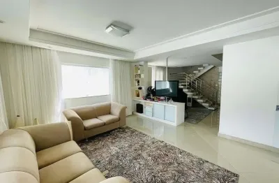 Casa em condomínio fechado com 4 quartos à venda na Rua Pataro Machado, s/n, Parque Jockey Clube, Lauro de Freitas