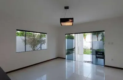 Casa em condomínio fechado com 4 quartos à venda na Rua Priscila B Dutra, s/n, Buraquinho, Lauro de Freitas