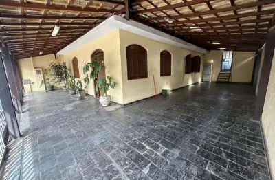 Casa com 2 quartos à venda na santa terezinha, belo horizonte  por r$ 750.000