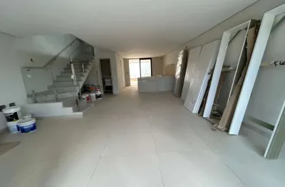 Casa com 3 quartos à venda no cabral, contagem  por r$ 1.700.000