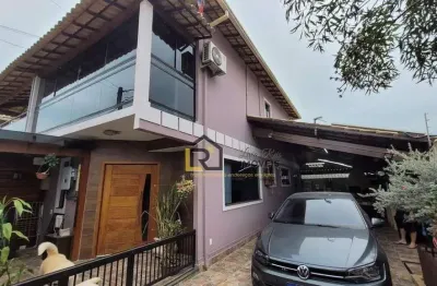 Casa com 3 dormitórios à venda, 114 m² por R$ 650.000,00 - Jardim Bela Vista - Rio das Ostras/RJ