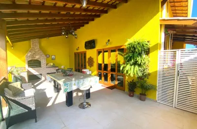 Casa térrea em Condomínio fechado por R$ 840.000,00 no Bairro Rosário em Atibaia- SP