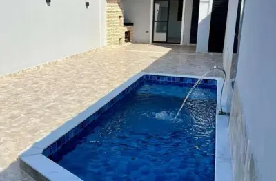 Casa à venda em mongaguá, agenor de campos, com 2 quartos, com 82.8 m²