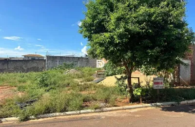 Terreno à venda no Jardim Madri, Porto Rico 