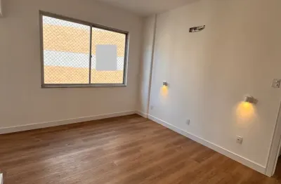 2 Quartos (Suíte) - 100% Reformado - Viva o Charme da Vidal Ramos no Coração do Centro de Floripa