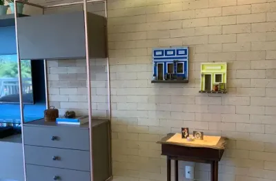 Porto das dunas mobiliado com 02 quartos nascente 01 vaga de garagem