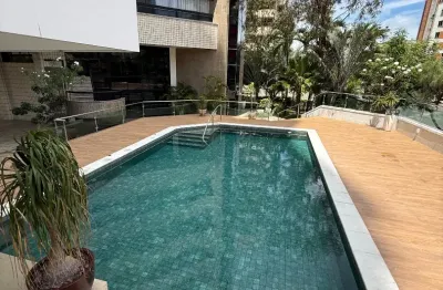 450 m2 Alto padrão no Meireles, 4 suítes com 4 vagas , localização ímpar