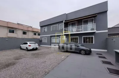 Apartamento em rua asfaltada com transporte público e comércios!