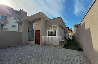 Casa linear a 100m da rodovia amaral peixoto, no bairro enseada das gaivotas