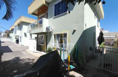 Casa com 2 quartos à venda na Rua Alexandre Barbosa, 855, Costazul, Rio das Ostras
