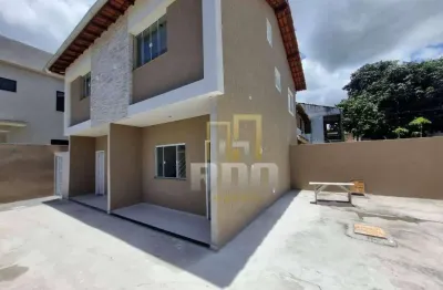 Duplex em condomínio no ouro verde com 2 quartos, rio das ostras