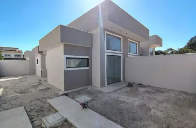 Casa linear independente no Verdes Mares com 2 quartos, Rio das Ostras