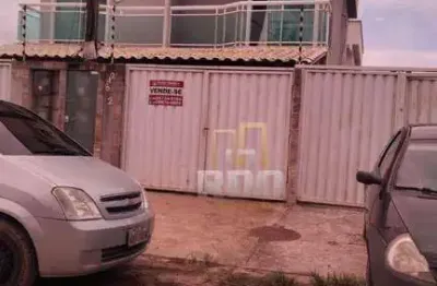 Duplex a 300 metros da praia no Verdes Mares em Rio das Ostras, 2 suítes