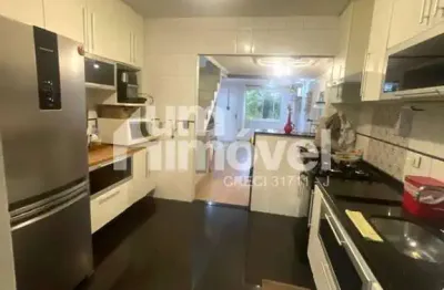 Excelente Oportunidade! Sobrado em Condomínio na Vila Caraguatá