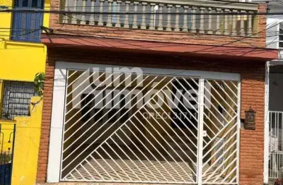 Alugue: Casa Triplex Espaçosa e Moderna com 4 Suítes em Vila Privativa - Aclimação/Cambuci!