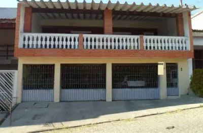 Sobrado para venda possui 382 metros quadrados com 3 quartos em tanque caio - ribeirão pires - sp