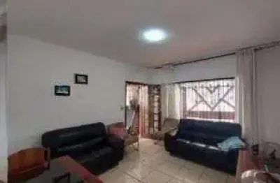 Casa com 5 quartos à venda na Rua Colômbia, Centro, Diadema