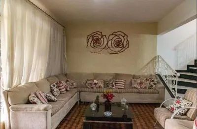 Sobrado para venda possui 525m² no bairro vila monumento - são paulo - sp