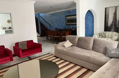 Sobrado para venda possui 380m² no bairro vila alice - santo andré - sp